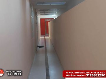 Se vende casa amplia, 2 pisos Barrio Santa Bárbara, Buga-valle.