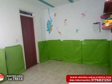 Se vende casa amplia, 2 pisos Barrio Santa Bárbara, Buga-valle.