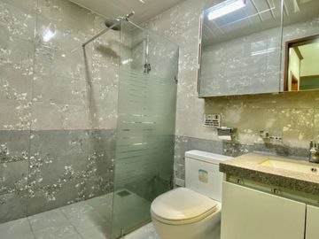 4 BEDROOMS UNFURNISHED CONDO FOR SALE IN CLARK FREEPORT ZONE