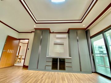 4 BEDROOMS UNFURNISHED CONDO FOR SALE IN CLARK FREEPORT ZONE