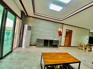 4 BEDROOMS UNFURNISHED CONDO FOR SALE IN CLARK FREEPORT ZONE