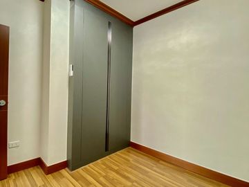 4 BEDROOMS UNFURNISHED CONDO FOR SALE IN CLARK FREEPORT ZONE