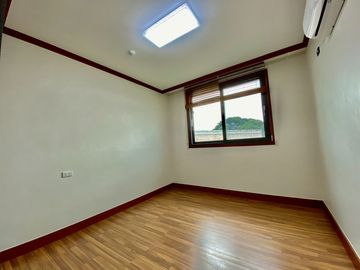 4 BEDROOMS UNFURNISHED CONDO FOR SALE IN CLARK FREEPORT ZONE