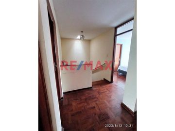 SE VENDE AMPLIA CASA EN SAN MIGUEL!