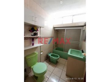 SE VENDE AMPLIA CASA EN SAN MIGUEL!