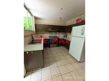 SE VENDE AMPLIA CASA EN SAN MIGUEL!