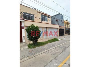 SE VENDE AMPLIA CASA EN SAN MIGUEL!