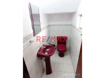 SE VENDE AMPLIA CASA EN SAN MIGUEL!