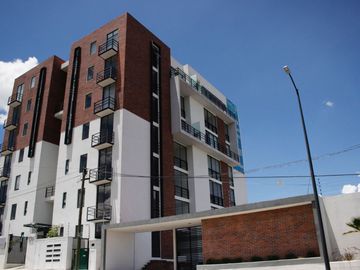 Departamento Amueblado con 3 habitaciones, cerca de La Paz