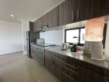 Departamento Amueblado con 3 habitaciones, cerca de La Paz