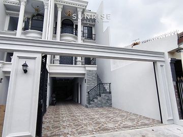 Rumah Baru 3 Lantai di Jati Padang Pasar Minggu, Jakarta Selatan
