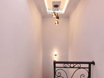 Rumah Baru 3 Lantai di Jati Padang Pasar Minggu, Jakarta Selatan