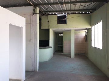 edificio comercial de venta en Portoviejo