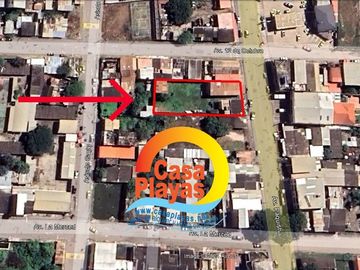 Vendo Casa Rentera y Comercial en El Centro de Playas Villamil, Av Paquisha