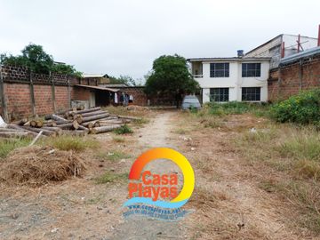 Vendo Casa Rentera y Comercial en El Centro de Playas Villamil, Av Paquisha