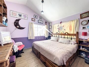 Bonita casa de un nivel en Las Águilas