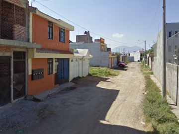 ¡APROVECHA ESTA GRAN OPORTUNIDAD DE HACER CRECER TU PATRIMONIO! casa en REMATE BANCARIO en Aurora, Zamora, Michoacán de Ocampo