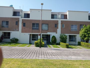 Casa en renta, Xochitepec Morelos, Residencial Santa Fe II