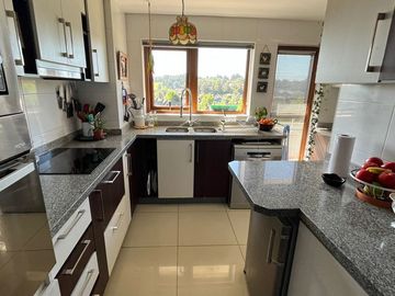 Vendemos en Temuco  amplio departamento en Condominio Cumbres del Sur