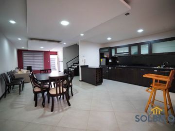 Casa uso airbnb Cuenca 4 habitaciones