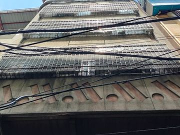 Prime Location 5 storey Office Residential Building with Roof Deck in Binondo Manila near Ongpin Street