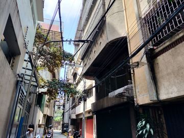 Prime Location 5 storey Office Residential Building with Roof Deck in Binondo Manila near Ongpin Street