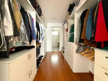 OPORTUNIDAD LINDO DEPARTAMENTO PRIMER PISO - TIPO CASITA - TERRAZA - ASENSOR DIRECTO - 3 COCHERAS - EXCLUSIVA ZONA SAN ISIDRO