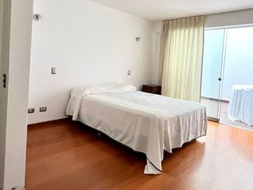 OPORTUNIDAD LINDO DEPARTAMENTO PRIMER PISO - TIPO CASITA - TERRAZA - ASENSOR DIRECTO - 3 COCHERAS - EXCLUSIVA ZONA SAN ISIDRO