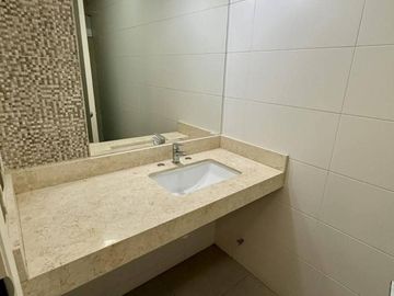 OPORTUNIDAD LINDO DEPARTAMENTO PRIMER PISO - TIPO CASITA - TERRAZA - ASENSOR DIRECTO - 3 COCHERAS - EXCLUSIVA ZONA SAN ISIDRO