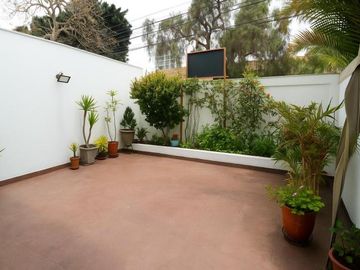 OPORTUNIDAD LINDO DEPARTAMENTO PRIMER PISO - TIPO CASITA - TERRAZA - ASENSOR DIRECTO - 3 COCHERAS - EXCLUSIVA ZONA SAN ISIDRO