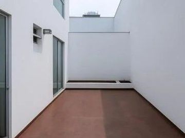 OPORTUNIDAD LINDO DEPARTAMENTO PRIMER PISO - TIPO CASITA - TERRAZA - ASENSOR DIRECTO - 3 COCHERAS - EXCLUSIVA ZONA SAN ISIDRO