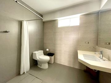 OPORTUNIDAD LINDO DEPARTAMENTO PRIMER PISO - TIPO CASITA - TERRAZA - ASENSOR DIRECTO - 3 COCHERAS - EXCLUSIVA ZONA SAN ISIDRO