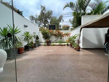 OPORTUNIDAD LINDO DEPARTAMENTO PRIMER PISO - TIPO CASITA - TERRAZA - ASENSOR DIRECTO - 3 COCHERAS - EXCLUSIVA ZONA SAN ISIDRO