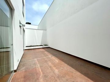OPORTUNIDAD LINDO DEPARTAMENTO PRIMER PISO - TIPO CASITA - TERRAZA - ASENSOR DIRECTO - 3 COCHERAS - EXCLUSIVA ZONA SAN ISIDRO