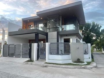 PRE SELLING MODERN INDUSTRIAL HOME IN ANGELES CITY near Marquee Mall