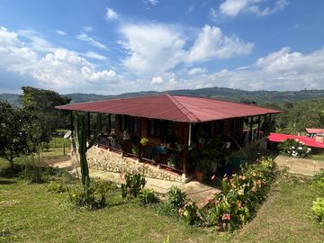 VENDO FINCA LA CUMBRE VALLE DEL CAUCA , PAVITAS.