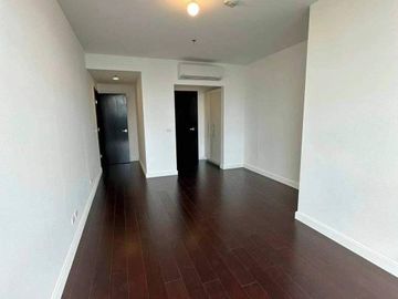 Overlooking Park! 3BR Corner unit for sale with 2 parking in West Gallery Place