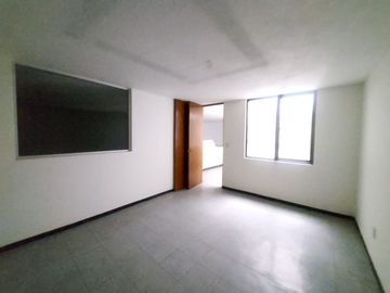 EDIFICIO EN RENTA SOBRE AV. HIDALGO TOLUCA