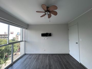 Exclusivo Departamento Limite En San Isidro + Estacionamiento + Deposito / A 2 Cuadra Del Hotel Westin