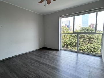 Exclusivo Departamento Limite En San Isidro + Estacionamiento + Deposito / A 2 Cuadra Del Hotel Westin
