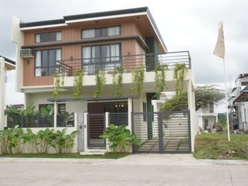 MAGNUM UNIT for sale at INTALIO ESTATES, Cagayan de Oro City