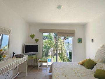 Casa en venta en Yautepec Morelos, en conjunto con alberca.