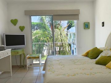Casa en venta en Yautepec Morelos, en conjunto con alberca.