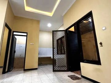 Dijual Rumah Plam Spring Regency Surabaya Jambangan dkt Ahmad Yani Frontage