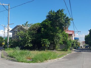 CORNER LOT FOR SALE IN STA. ROSA, LAGUNA NEAR ENCHANTED KINGDOM & NUVALI