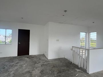 3BR Ridgeview estates Nuvali, Calamba Laguna. House and lot for sale
