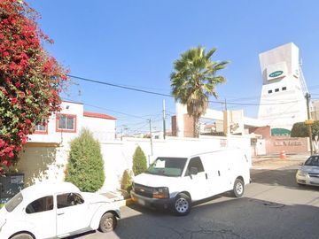 Casa en Remate Bancario. Identifique el precio que se encuentra muy por debajo de su valor comercial.