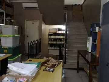 Ruko 3 ½ Lantai Lokasi Strategis di Segitiga Emas Tebet Jakarta Selatan