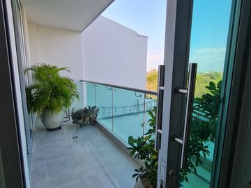 SE VENDE CASA DE DOS PISOS BARRIO VENECIA, SINCELEJO