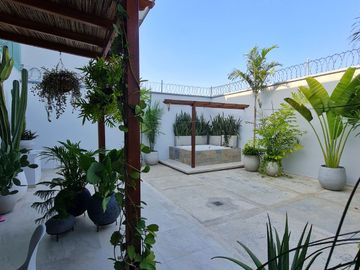 SE VENDE CASA DE DOS PISOS BARRIO VENECIA, SINCELEJO